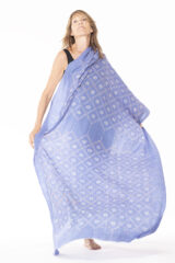 FLOWER LATTICE SHAMINA IN PERIWINKLE & IVORY 100% CASHMERE, HAND TIE DYED