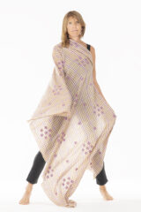 GINGHAM EMBROIDERED COLABA DAISY CHAIN SHAMINA IN HONEY, IVORY & LILAC 100% CASHMERE, YARN DYED, HAND EMBROIDERED